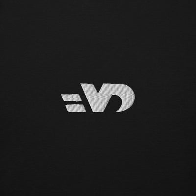 Sweat à capuche avec le logo simple VINTAGE DRIVERS brodé, couleur noir, zoom sur le logo brodé
