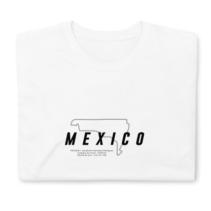 T-shirt blanc plié avec motif visuel illustrant le circuit de Mexico