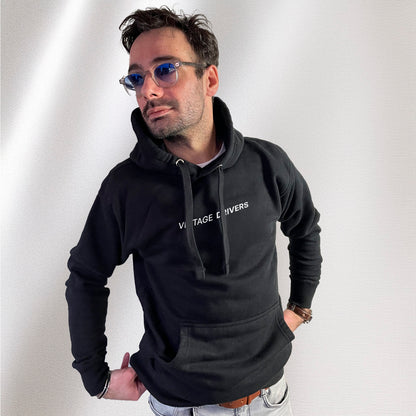 Sweat à capuche avec le logo VINTAGE DRIVERS complet au niveau de la poitrine