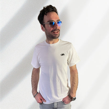 T-shirt blanc avec le logo brodé poitrine Vintage Drivers "VD"